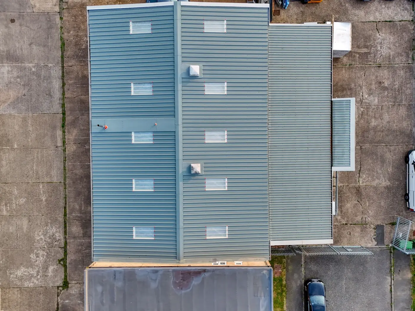 New composite panel roof on food production facility